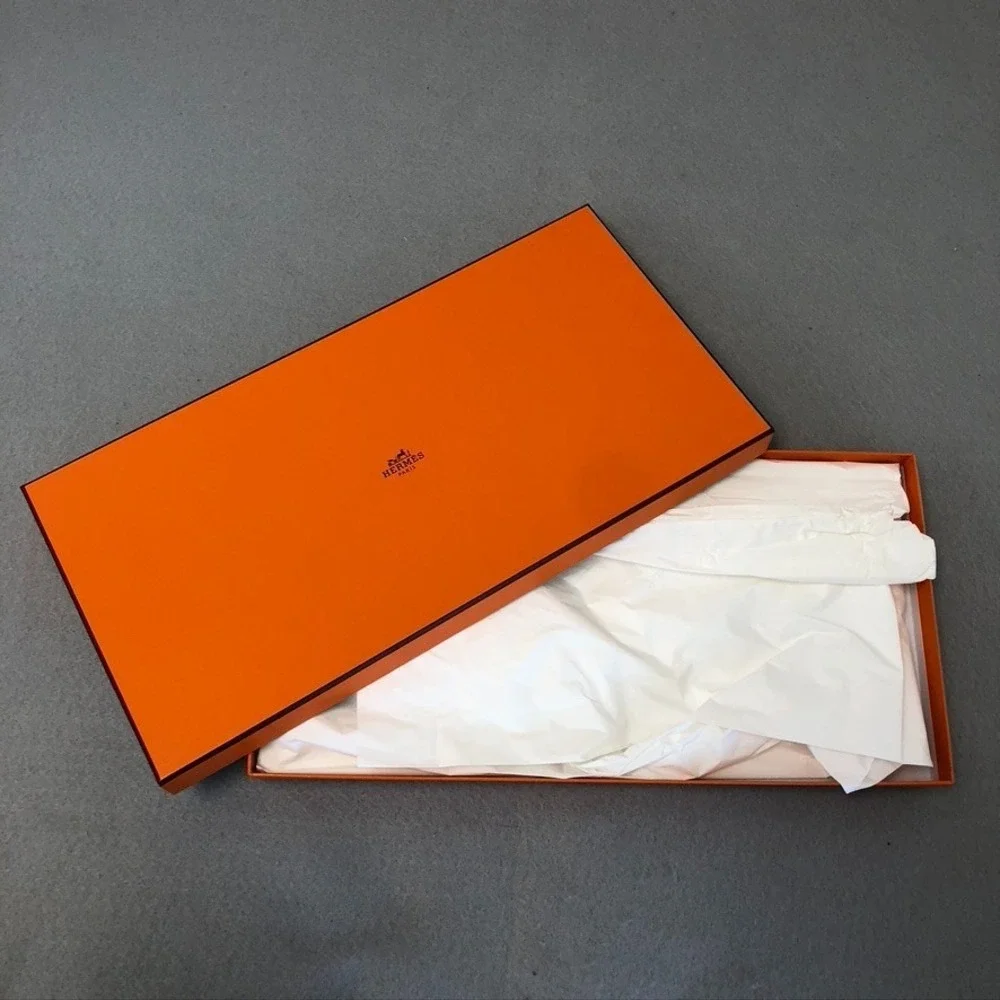 HERMÈS step up